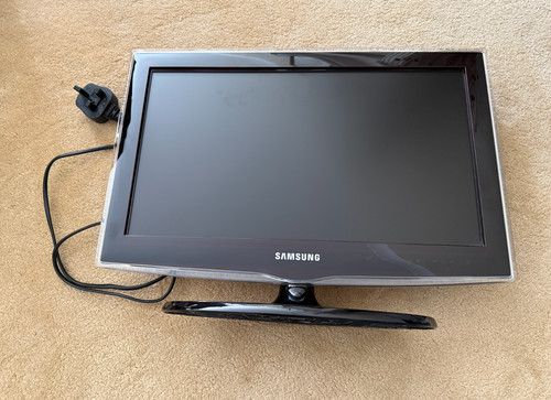 Samsung le19d450g1w hd - le19d450g1w,