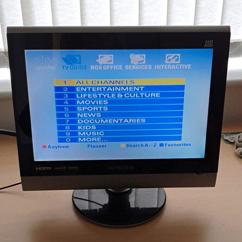 Hitachi 15in lcd - lcd, tv