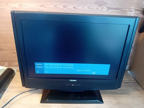 Technika lcd 720p p c - 19",
